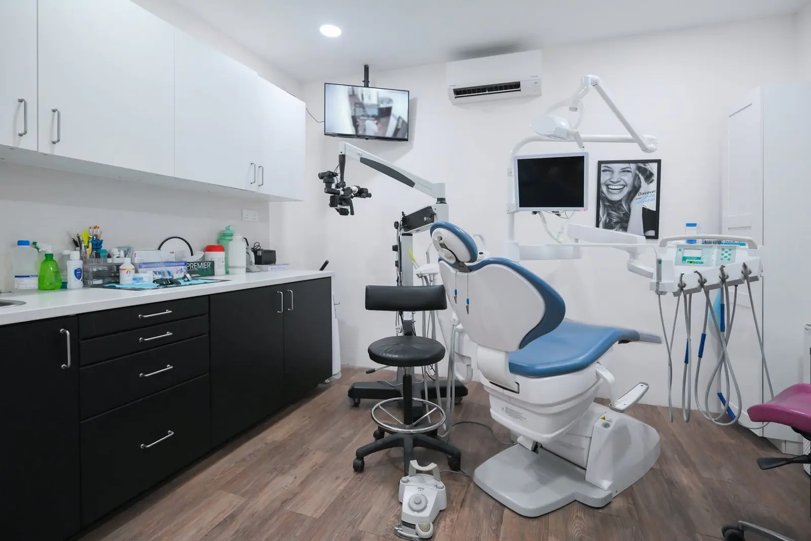 Treatment room & equipment